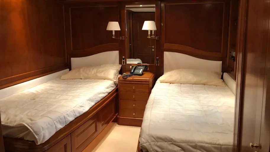 2010 Benetti Tradition 100