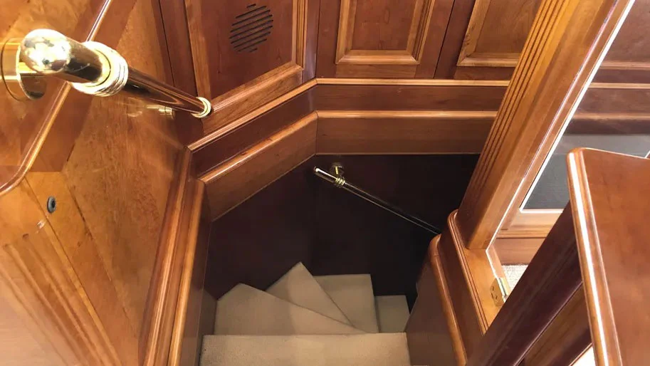 2010 Benetti Tradition 100