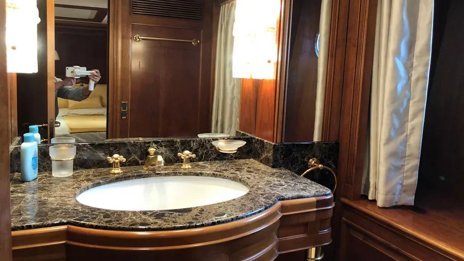 2010 Benetti Tradition 100