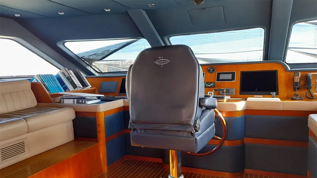 2010 Benetti Tradition 100