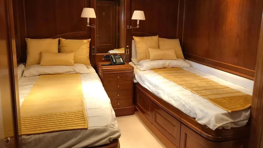 2010 Benetti Tradition 100