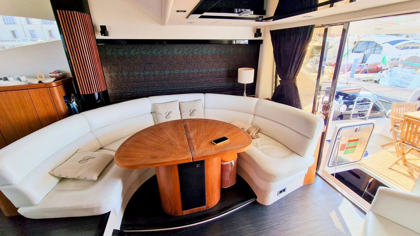 2010 Sunseeker Manhattan 52