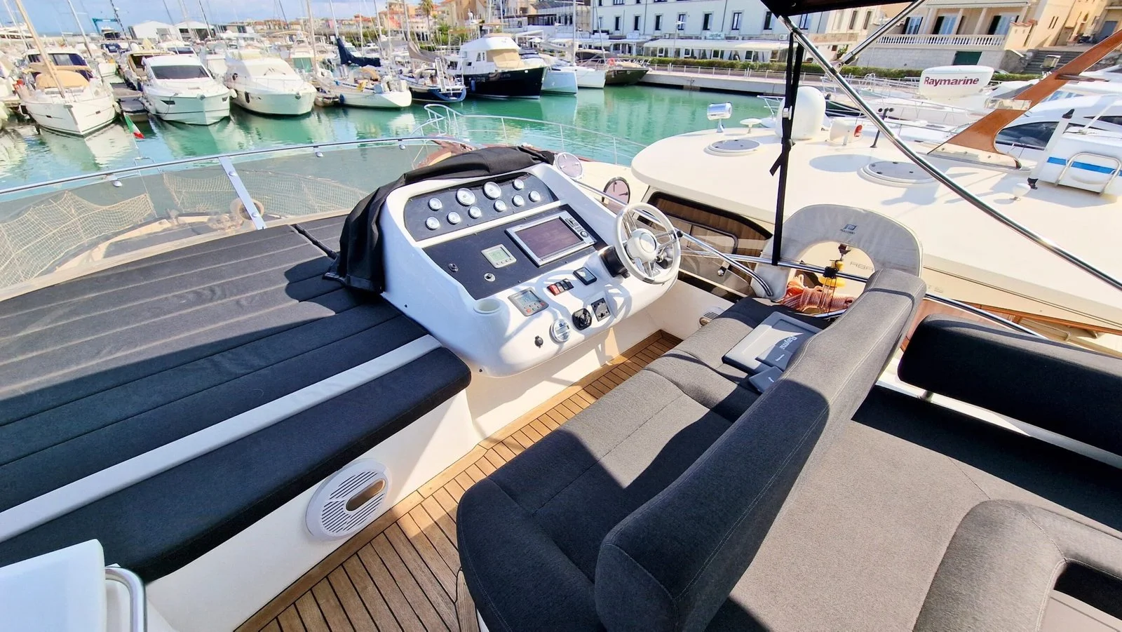 2010 Sunseeker Manhattan 52