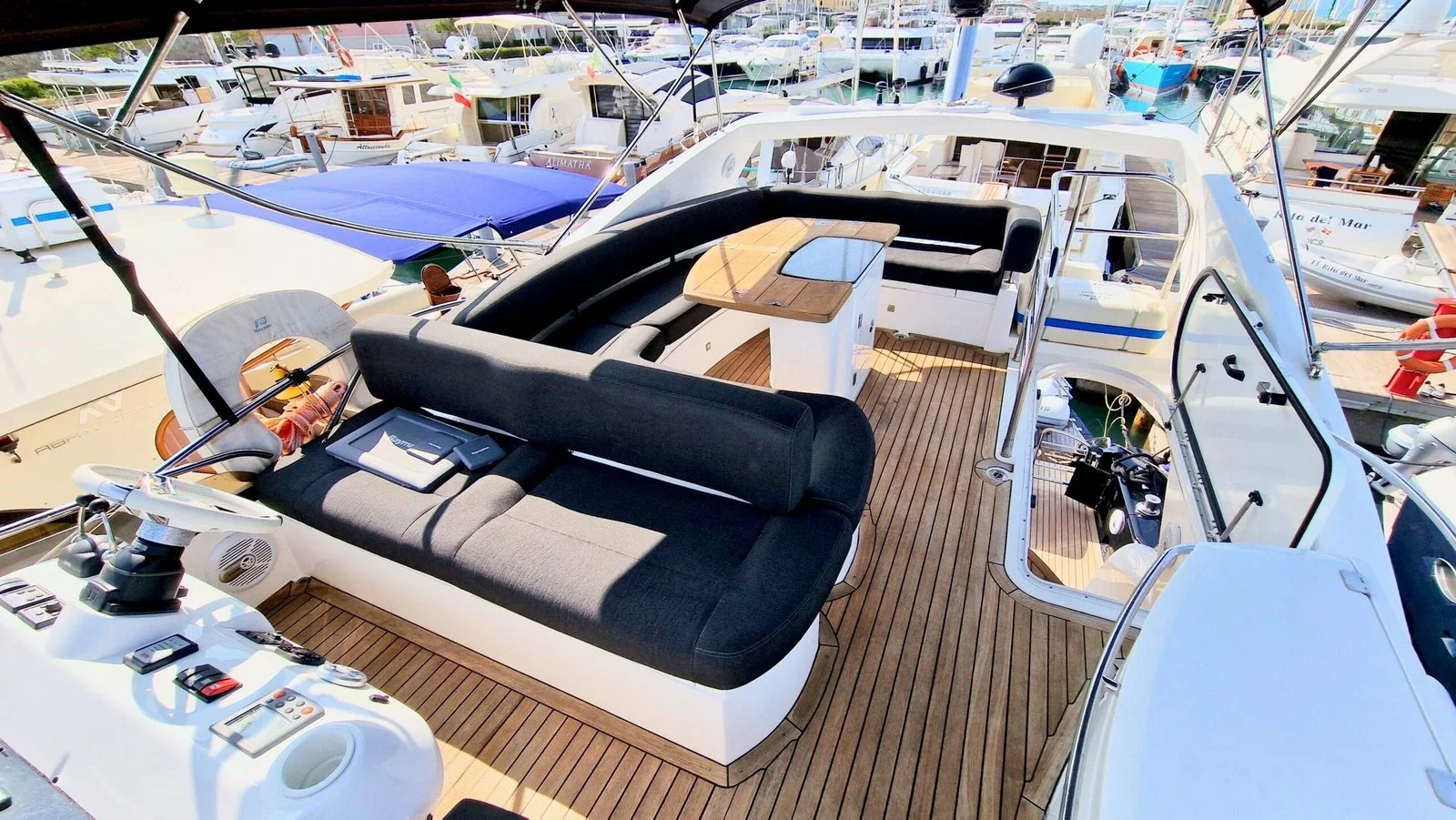 2010 Sunseeker Manhattan 52