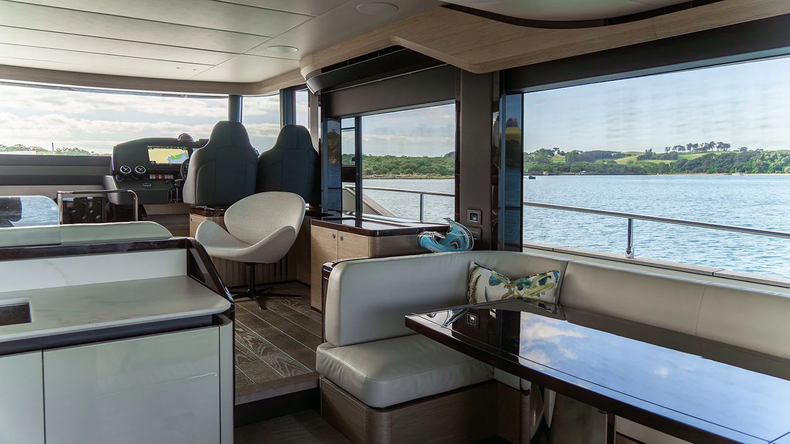 2022 Absolute Navetta 58