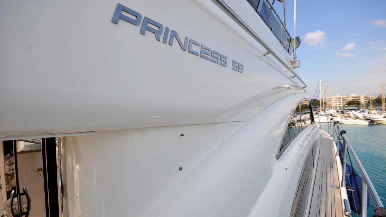 2009 Princess 58