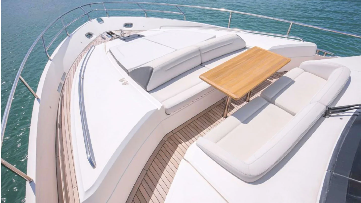 2015 Princess 82