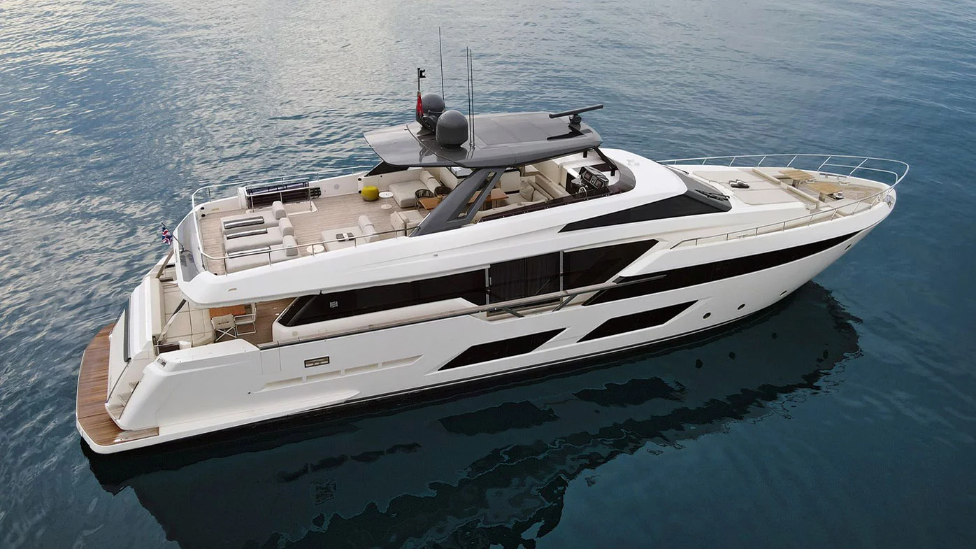 2021 Ferretti 920