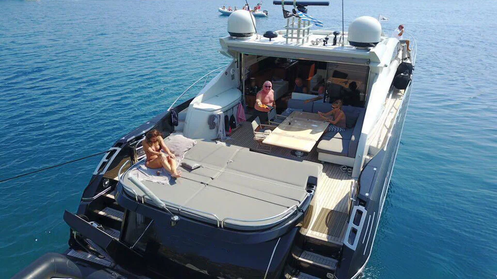 2010 Sunseeker Predator 74