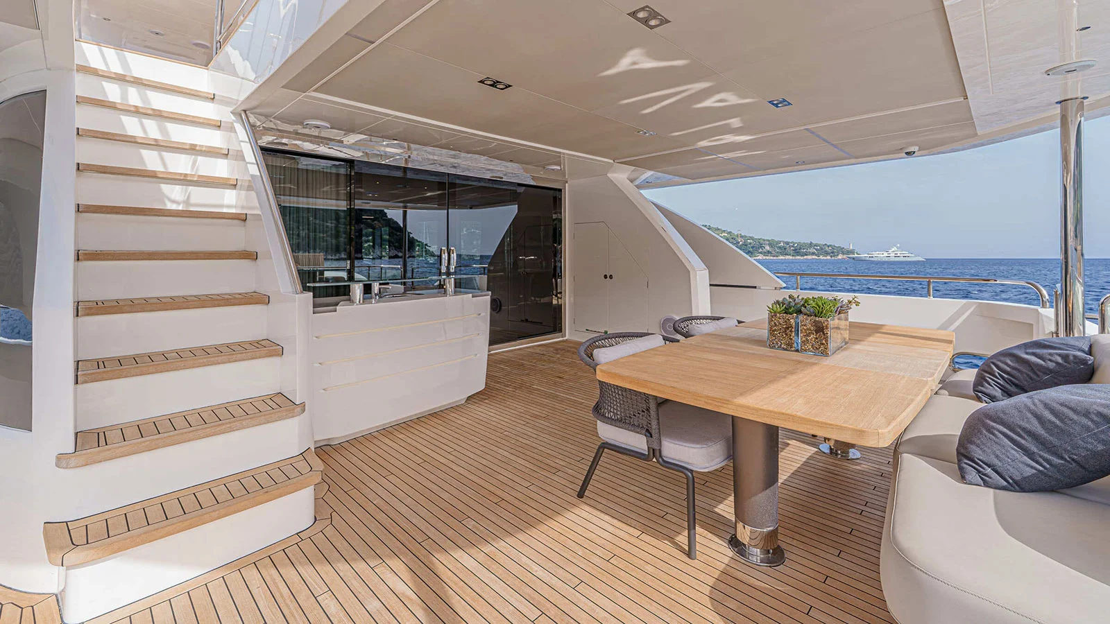 2018 Princess 35M