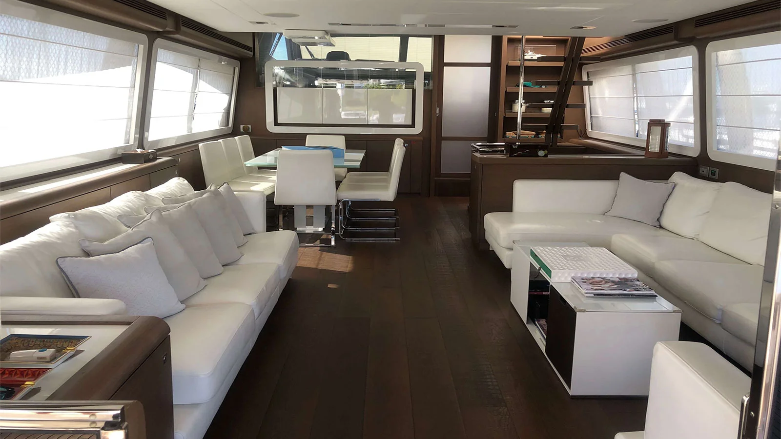 2015 Ferretti 800 HT