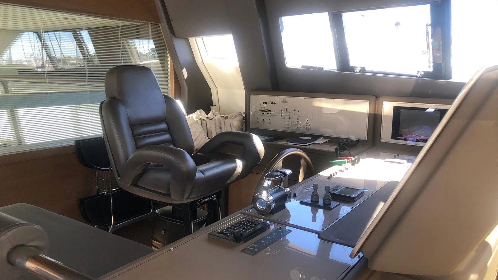 2015 Ferretti 800 HT