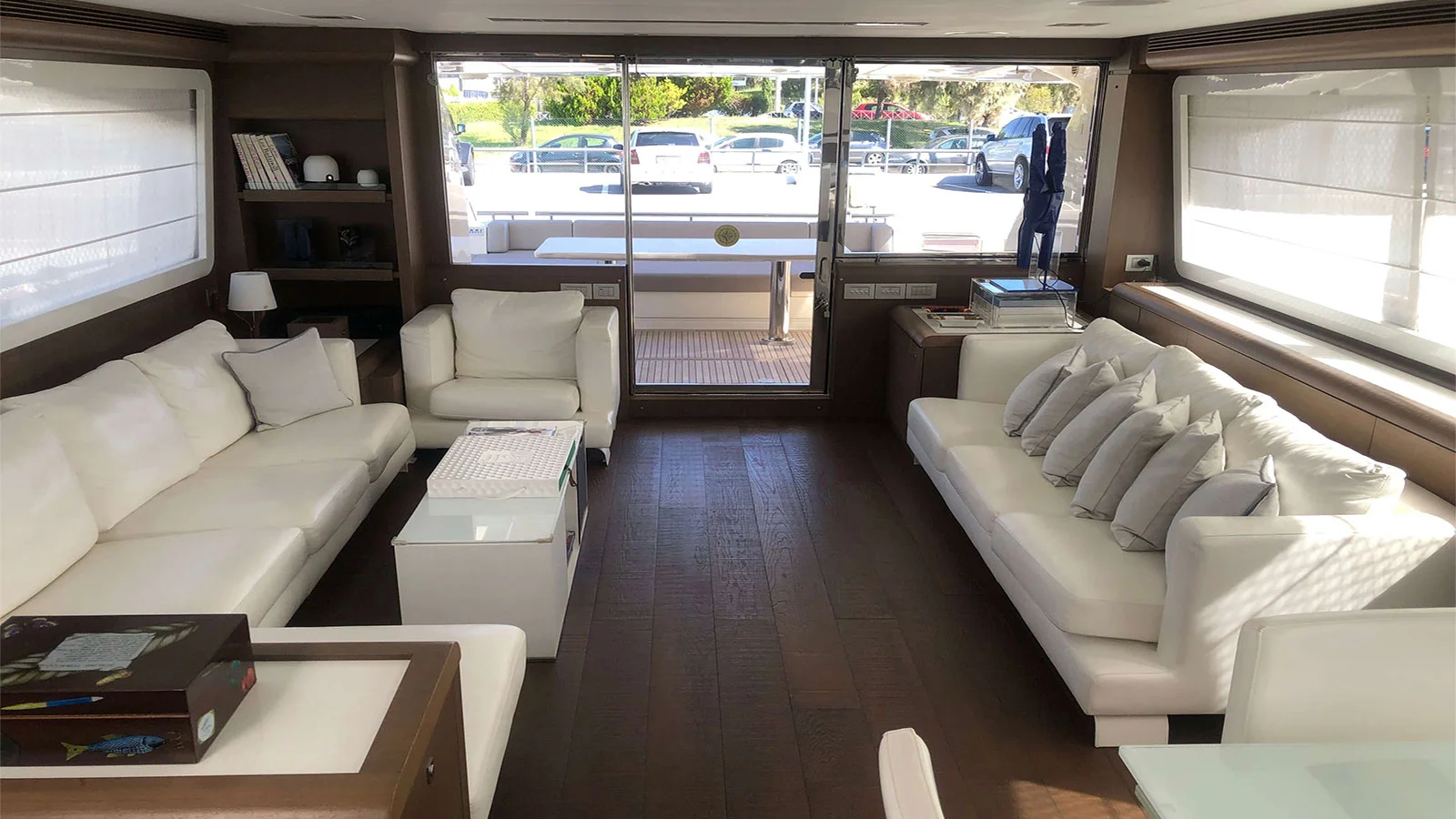 2015 Ferretti 800 HT