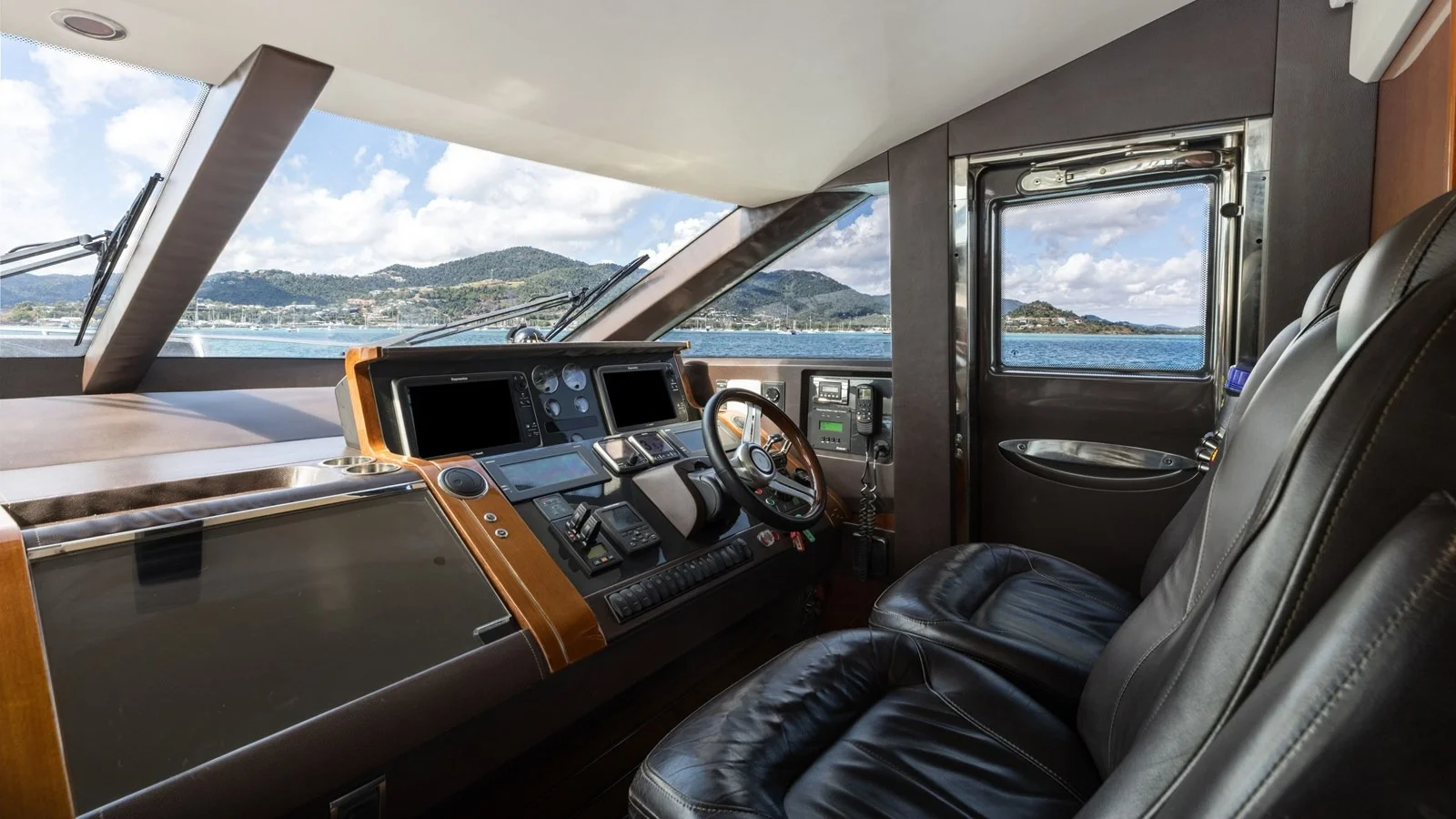 2014 Princess 72