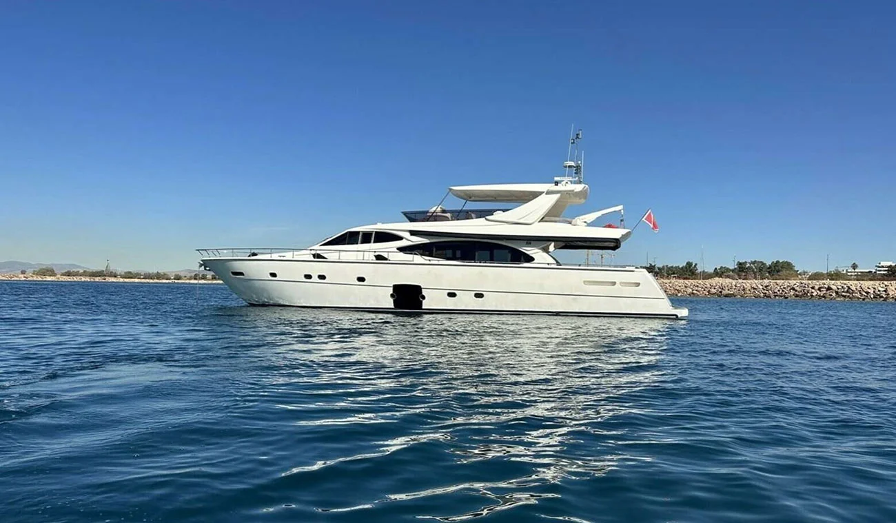 2006 Ferretti 780 HT