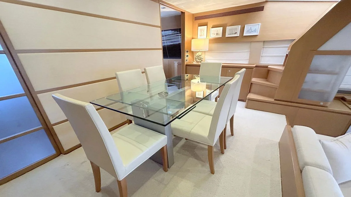 2006 Ferretti 780 HT