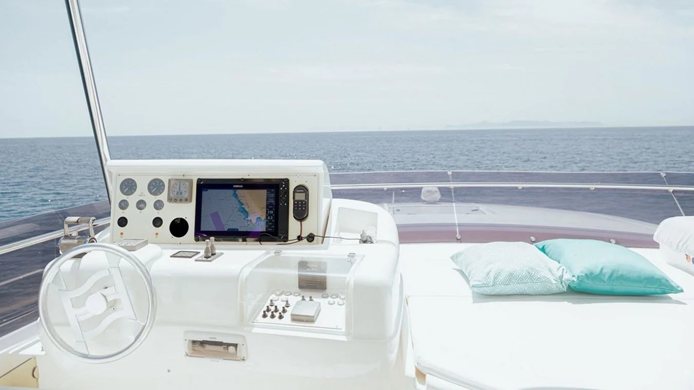 2006 Ferretti 780 HT