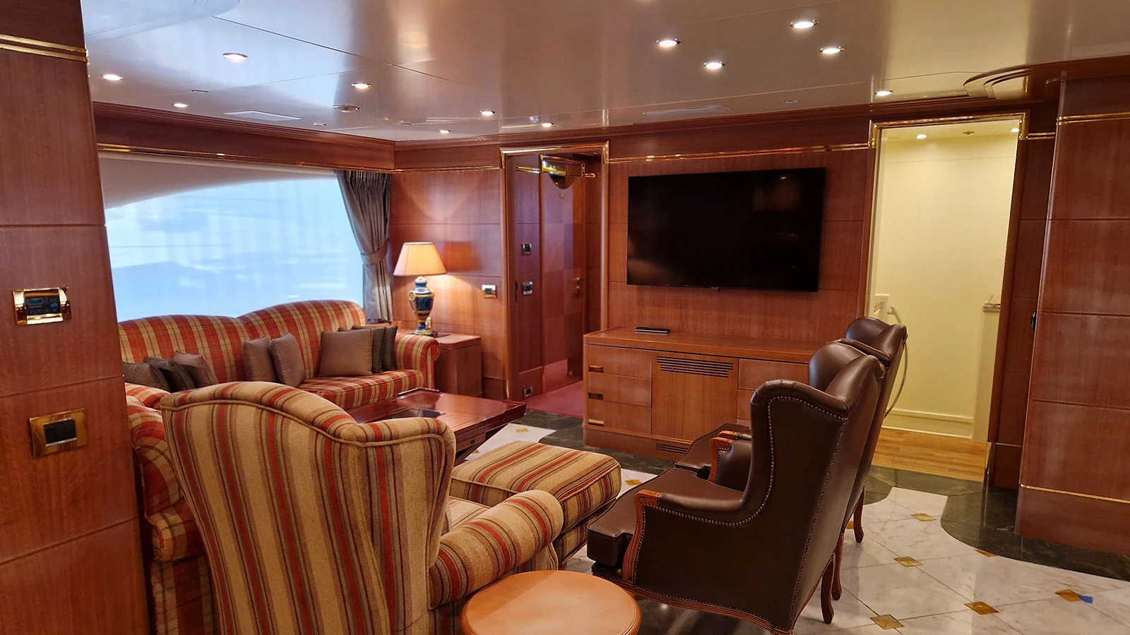 2010 Benetti Vision 145