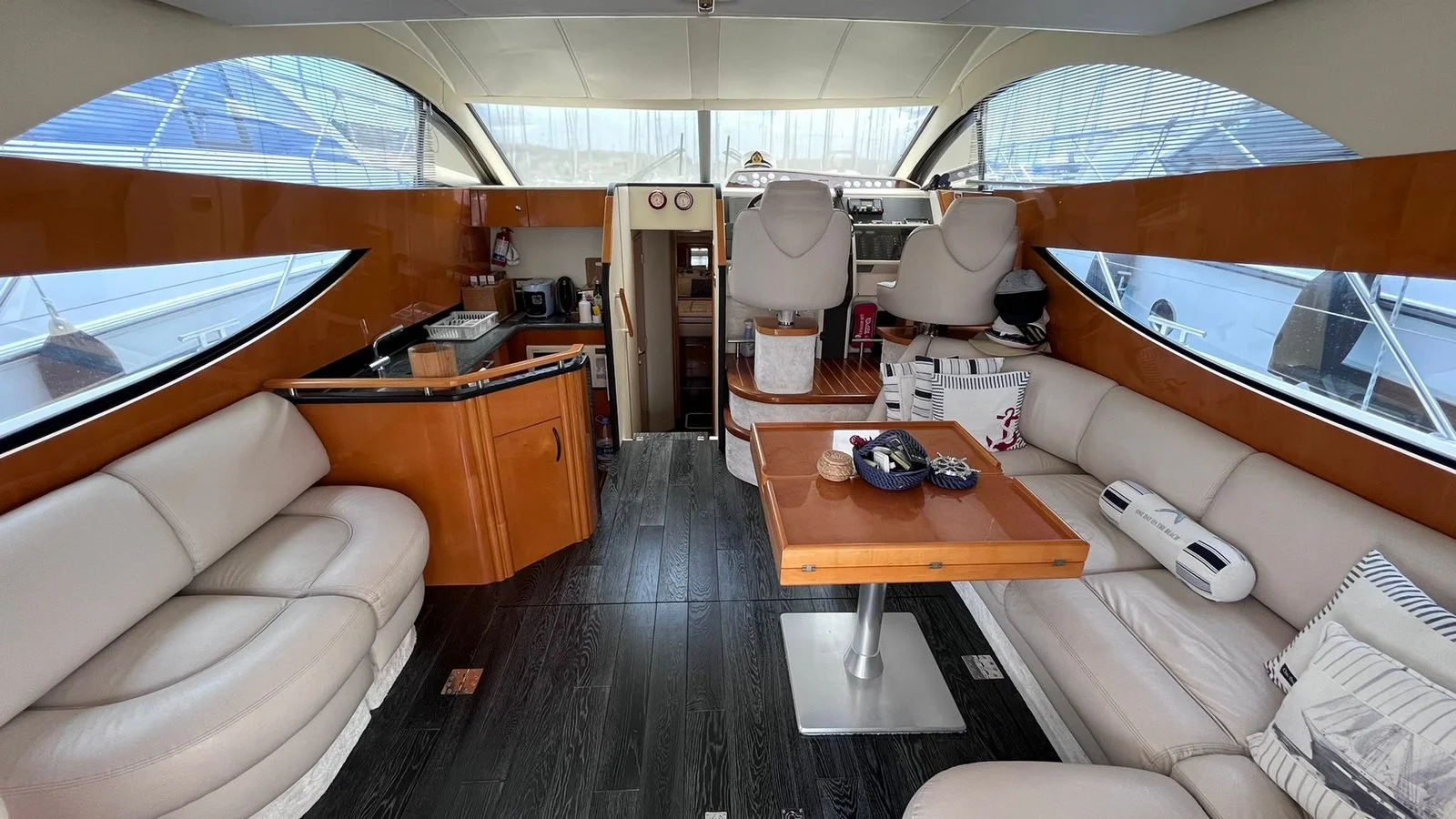 2001 Fairline Phantom 46