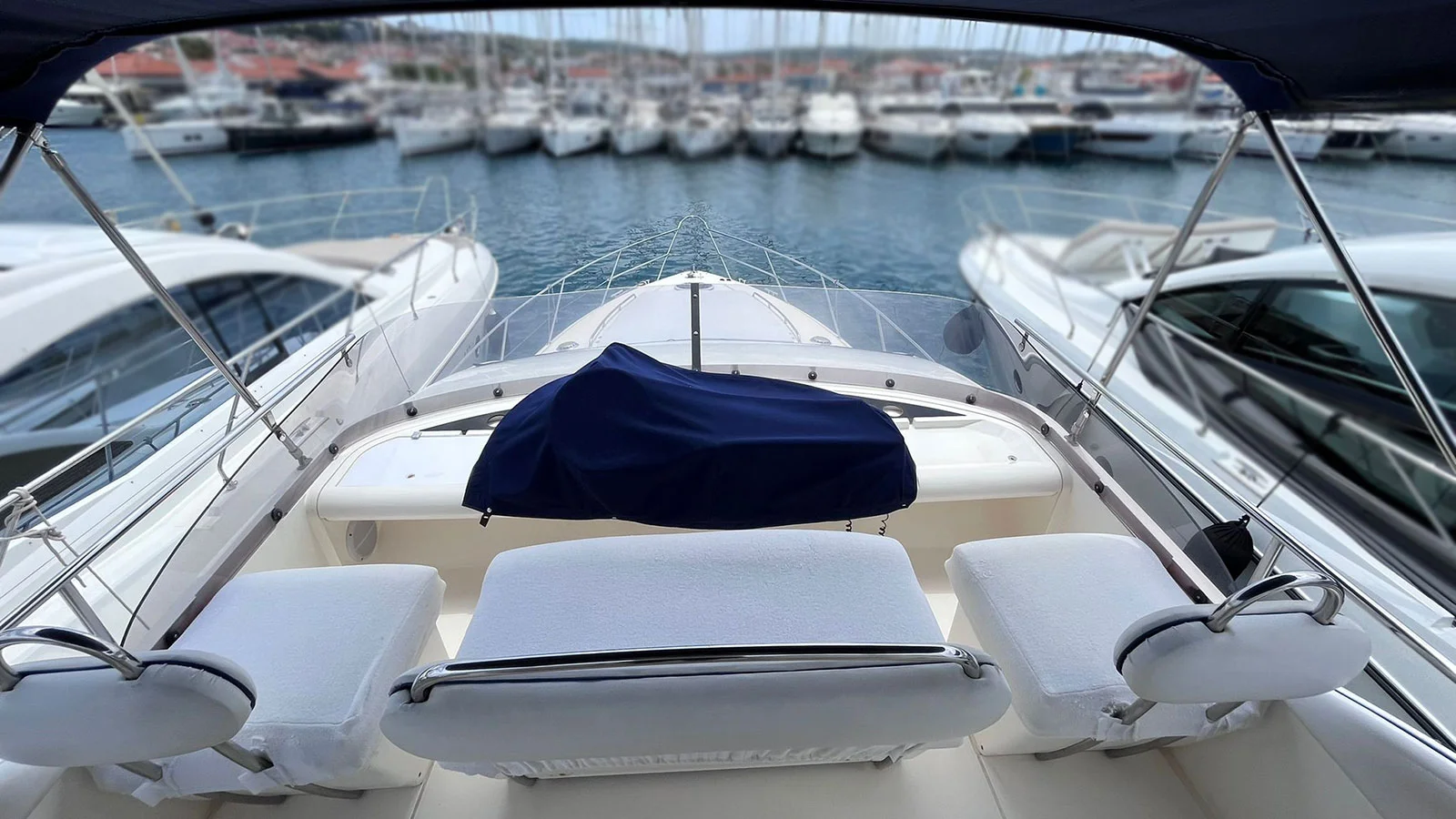 2001 Fairline Phantom 46