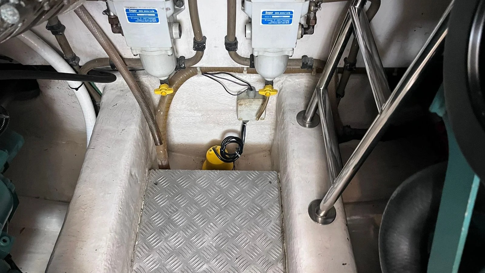 2001 Fairline Phantom 46