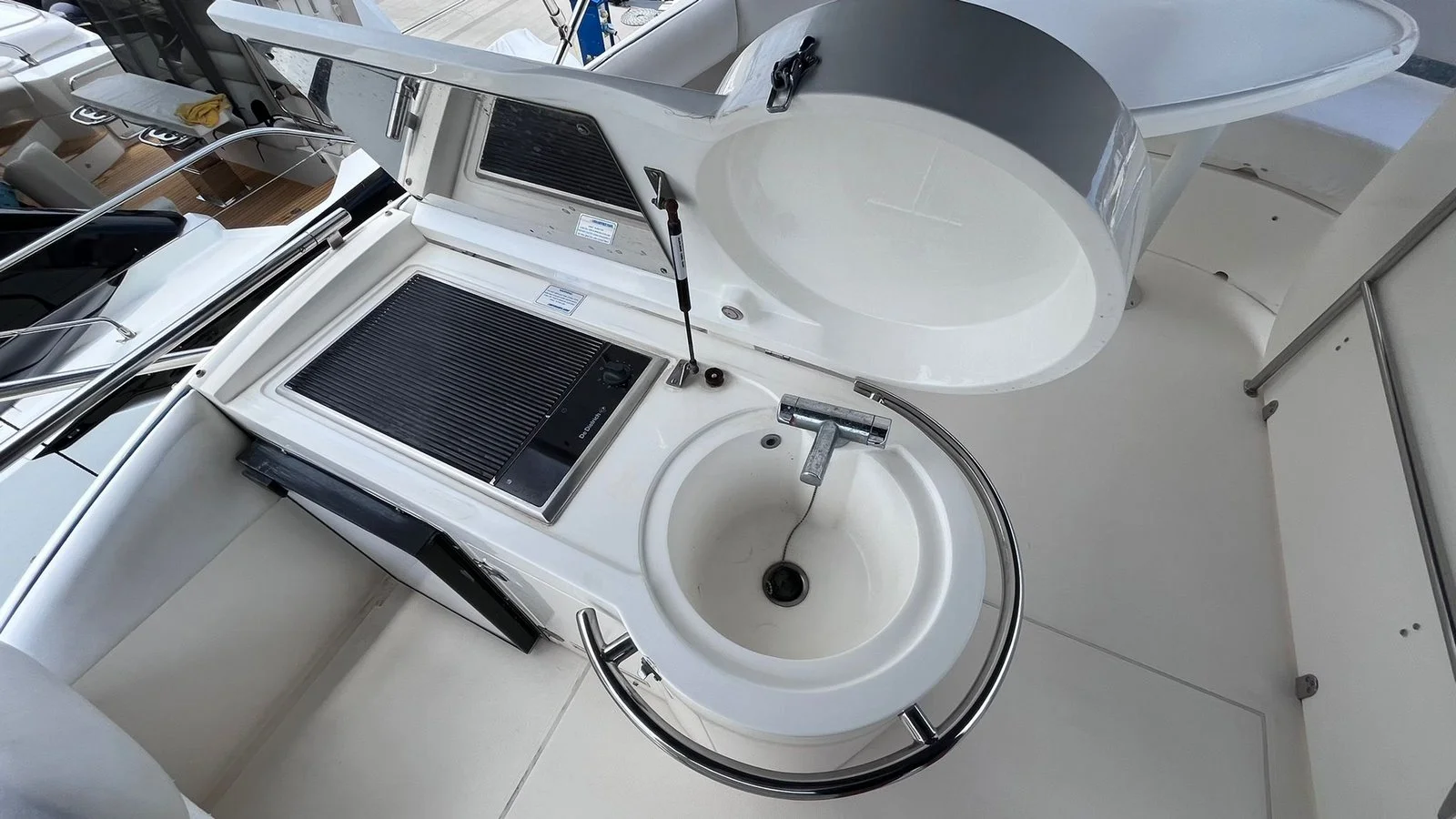 2001 Fairline Phantom 46