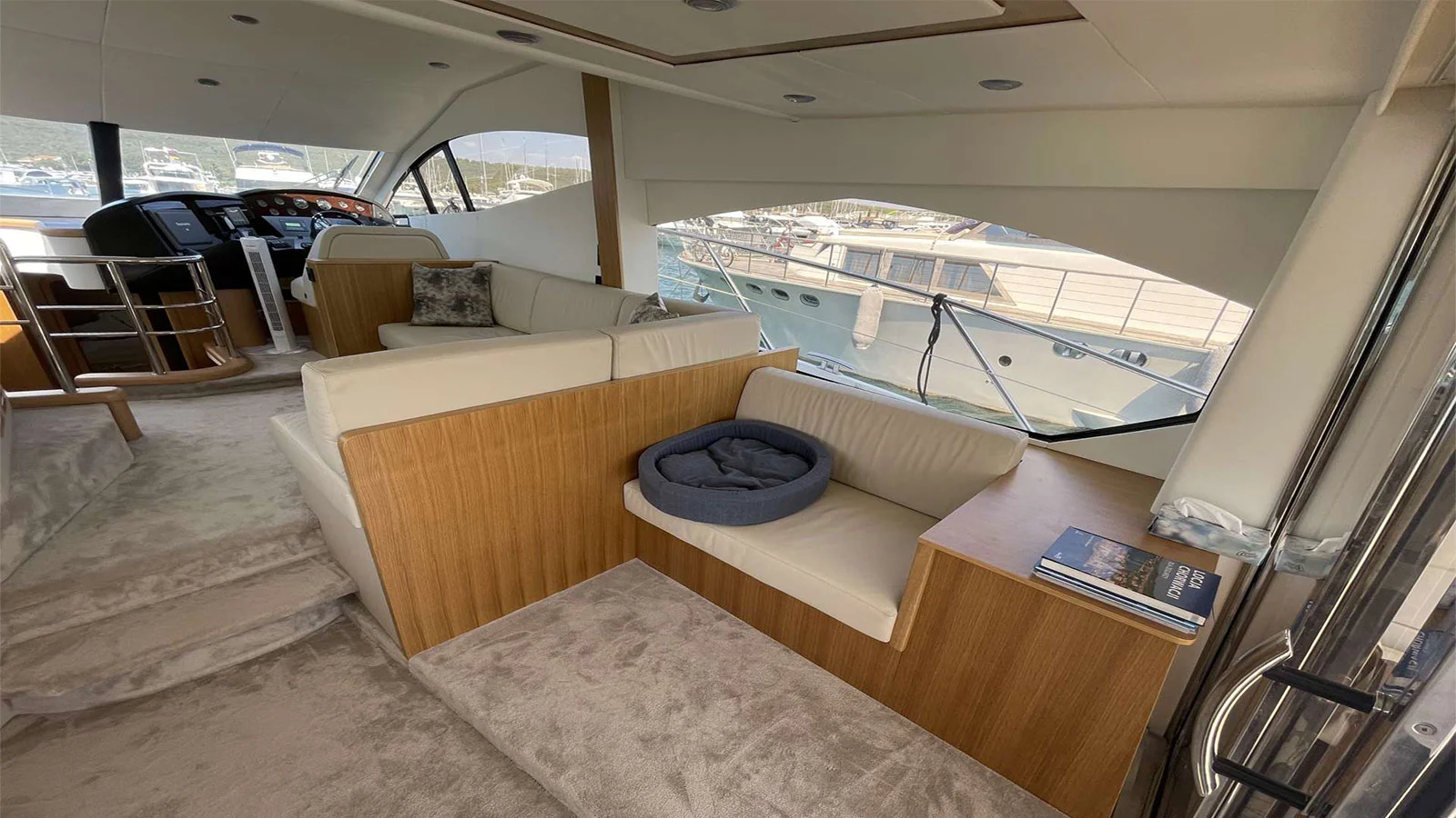 2009 Sunseeker Manhattan 52
