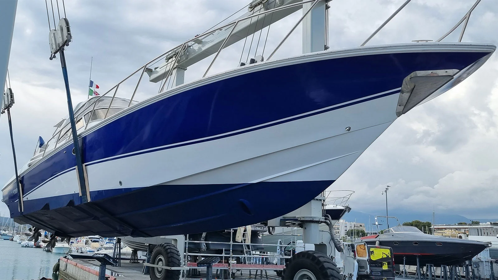 2006 Fountain 48 Express Cruiser