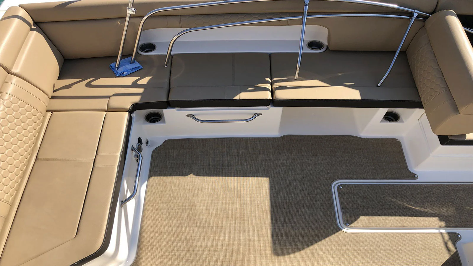 2018 Sea Ray SDX 290 Outboard