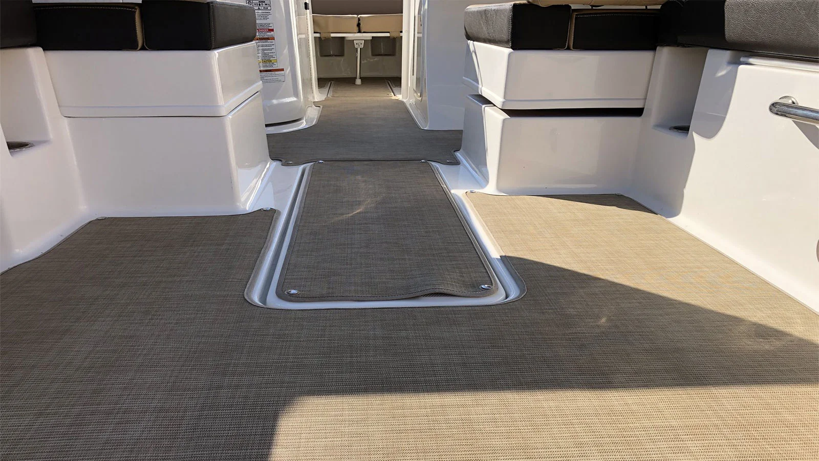 2018 Sea Ray SDX 290 Outboard