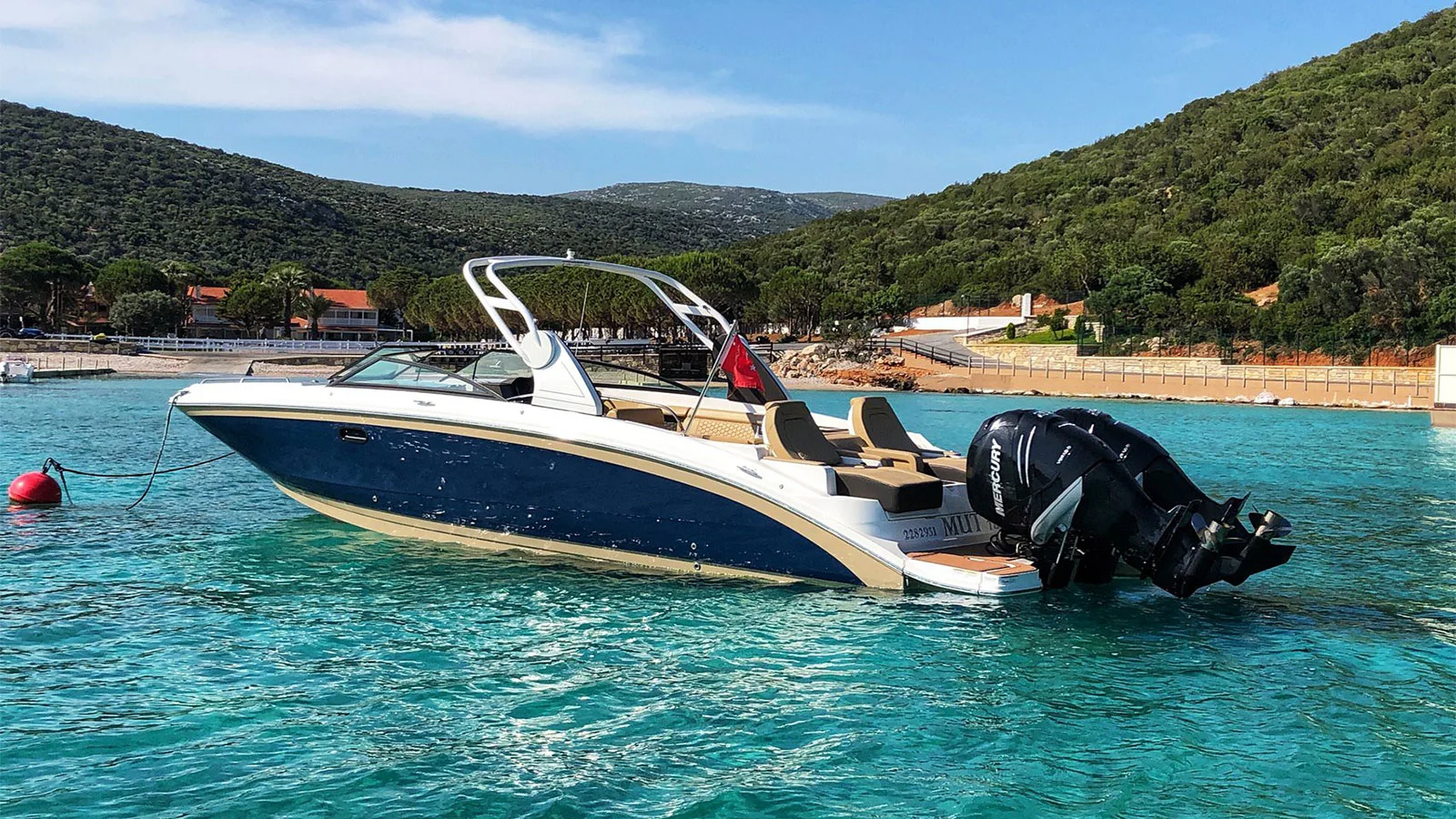 2018 Sea Ray SDX 290 Outboard