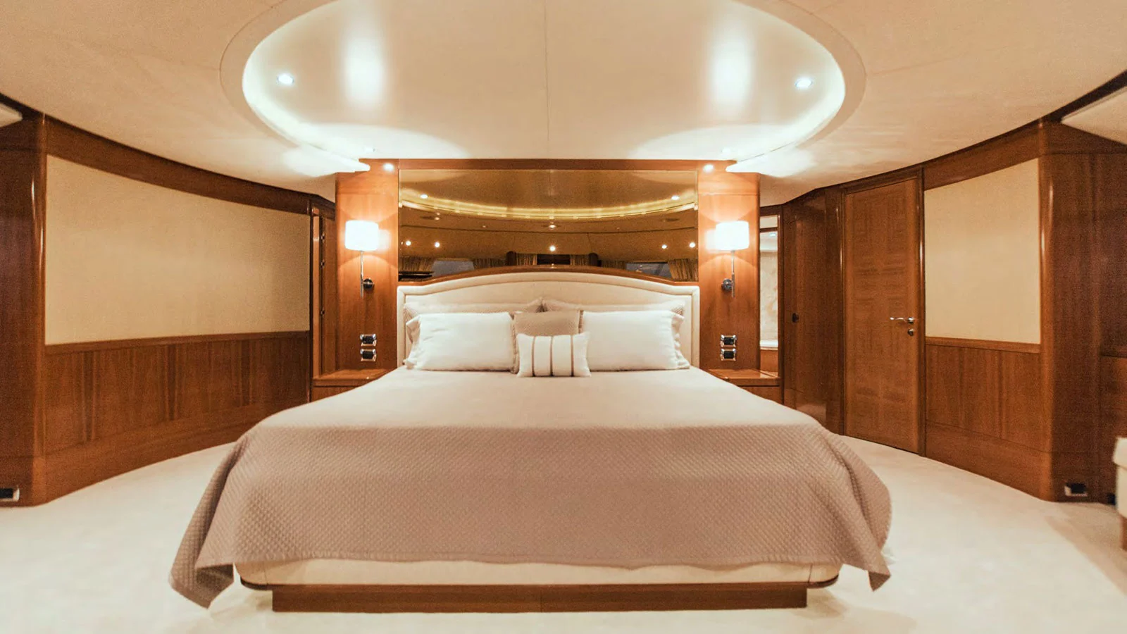 2010 Benetti Vision 145