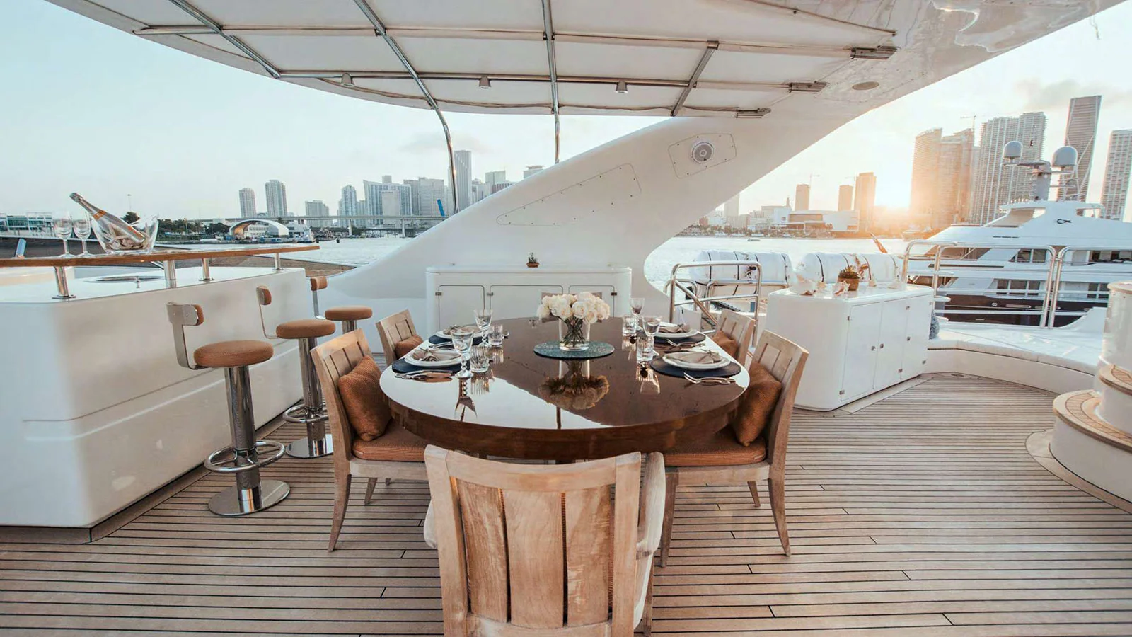 2010 Benetti Vision 145