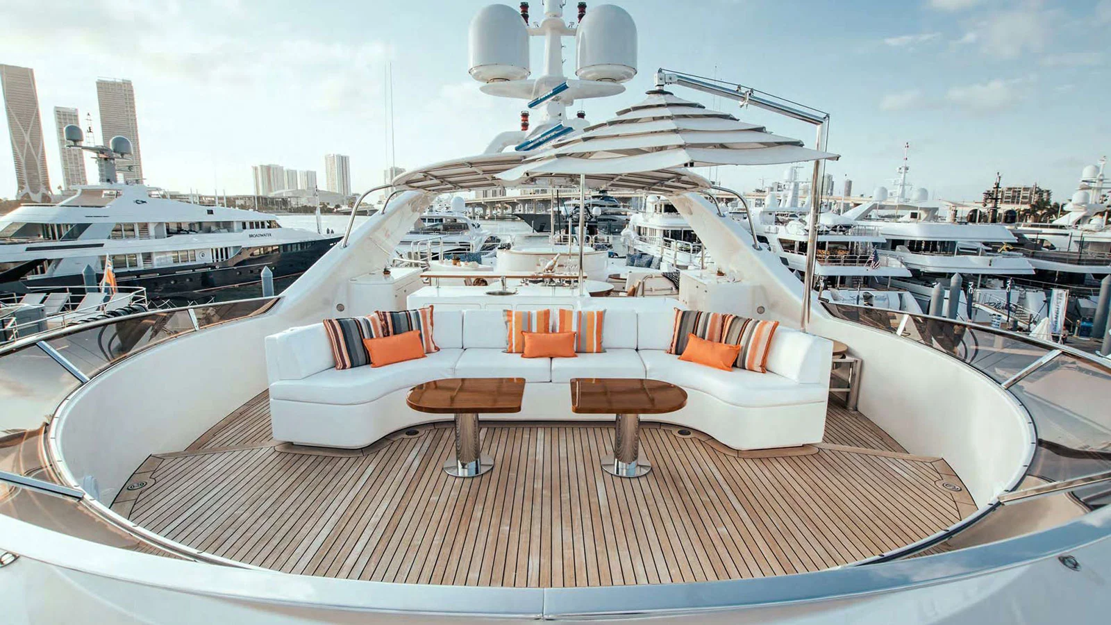 2010 Benetti Vision 145