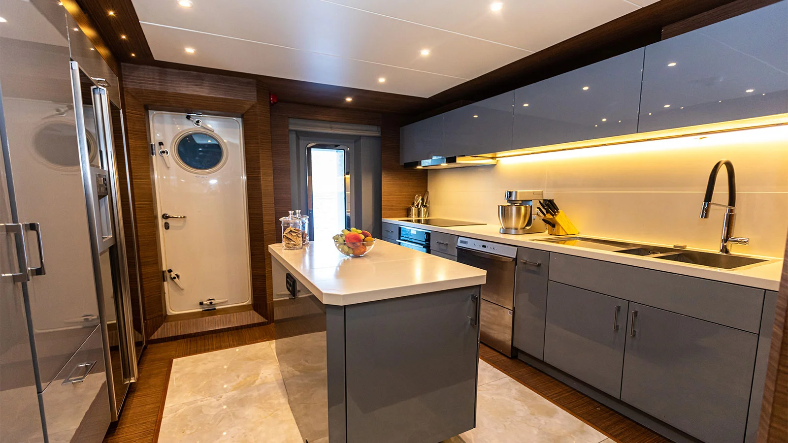 2016 Aydos Yachting 100