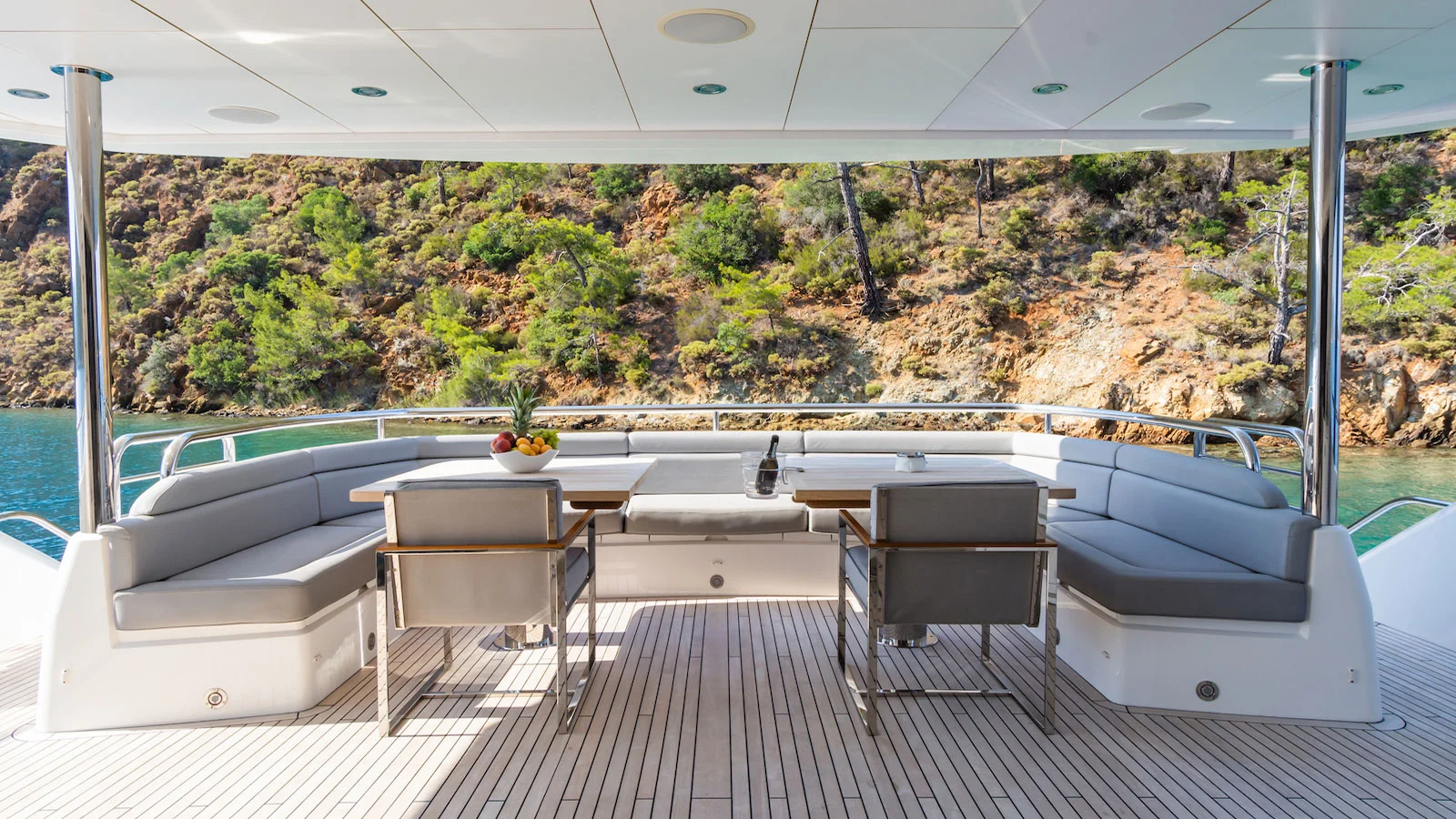 2017 Sunseeker 116 Sport Yacht