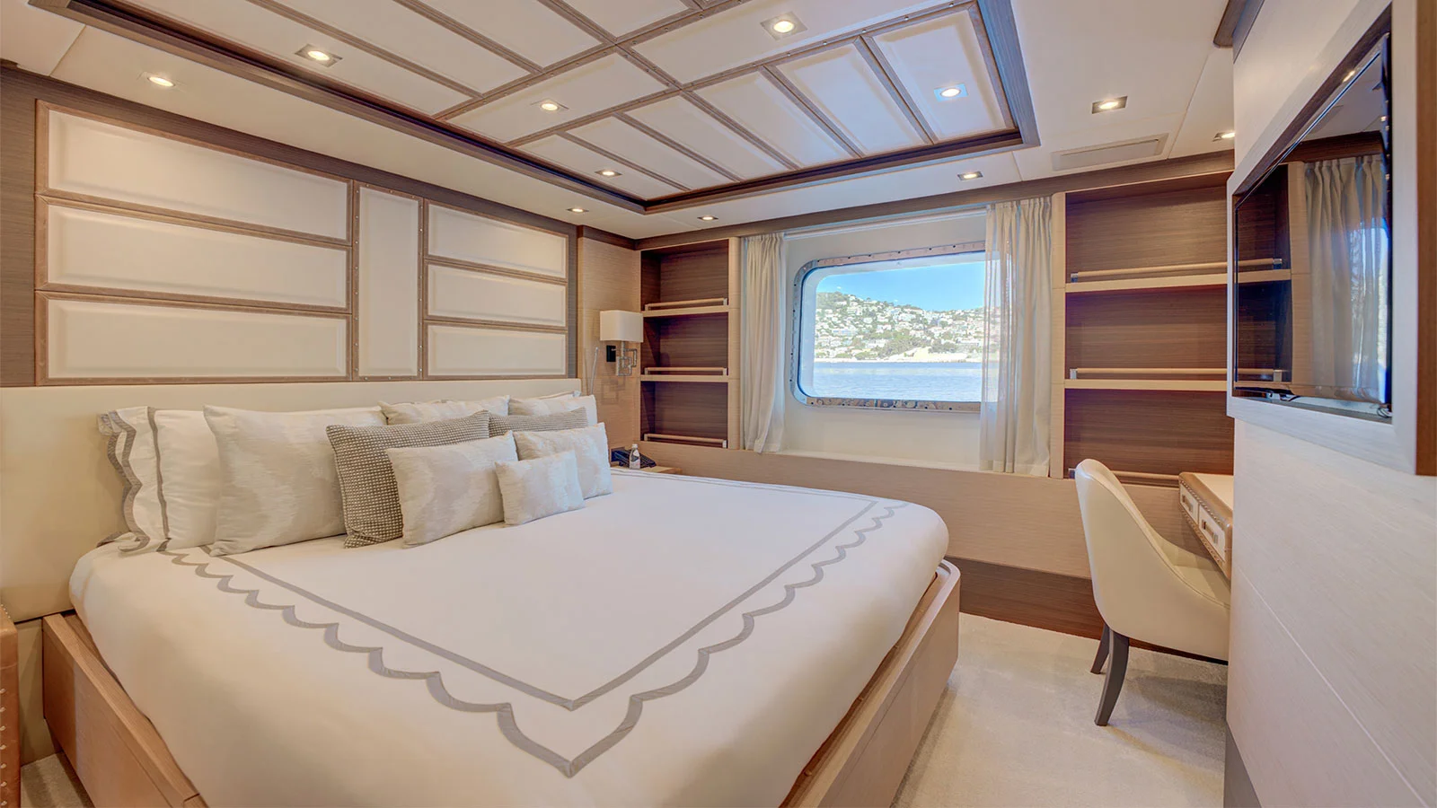 2014 Benetti Crystal 140