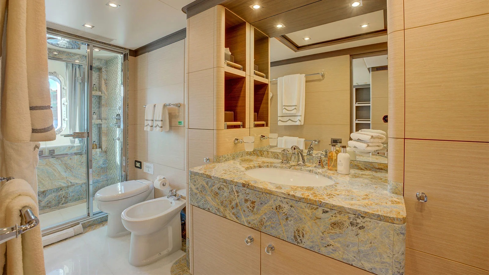 2014 Benetti Crystal 140