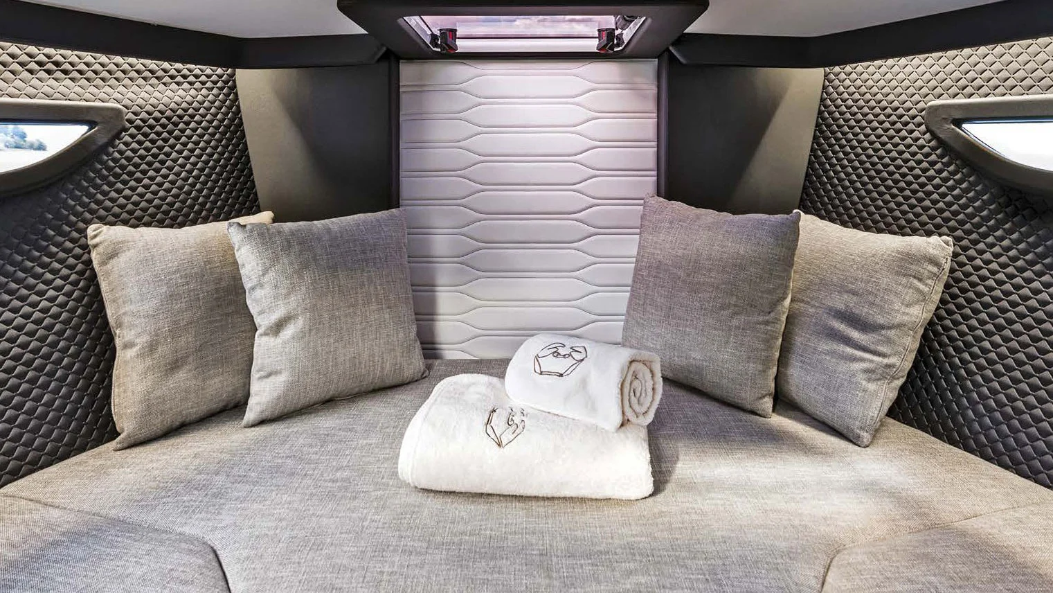 2020 Cranchi E26 Classic