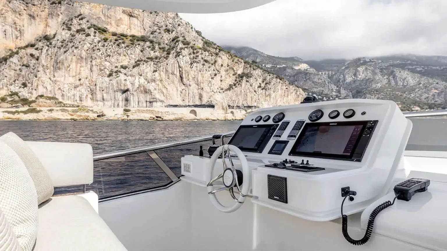 2020 Azimut Grande 32M