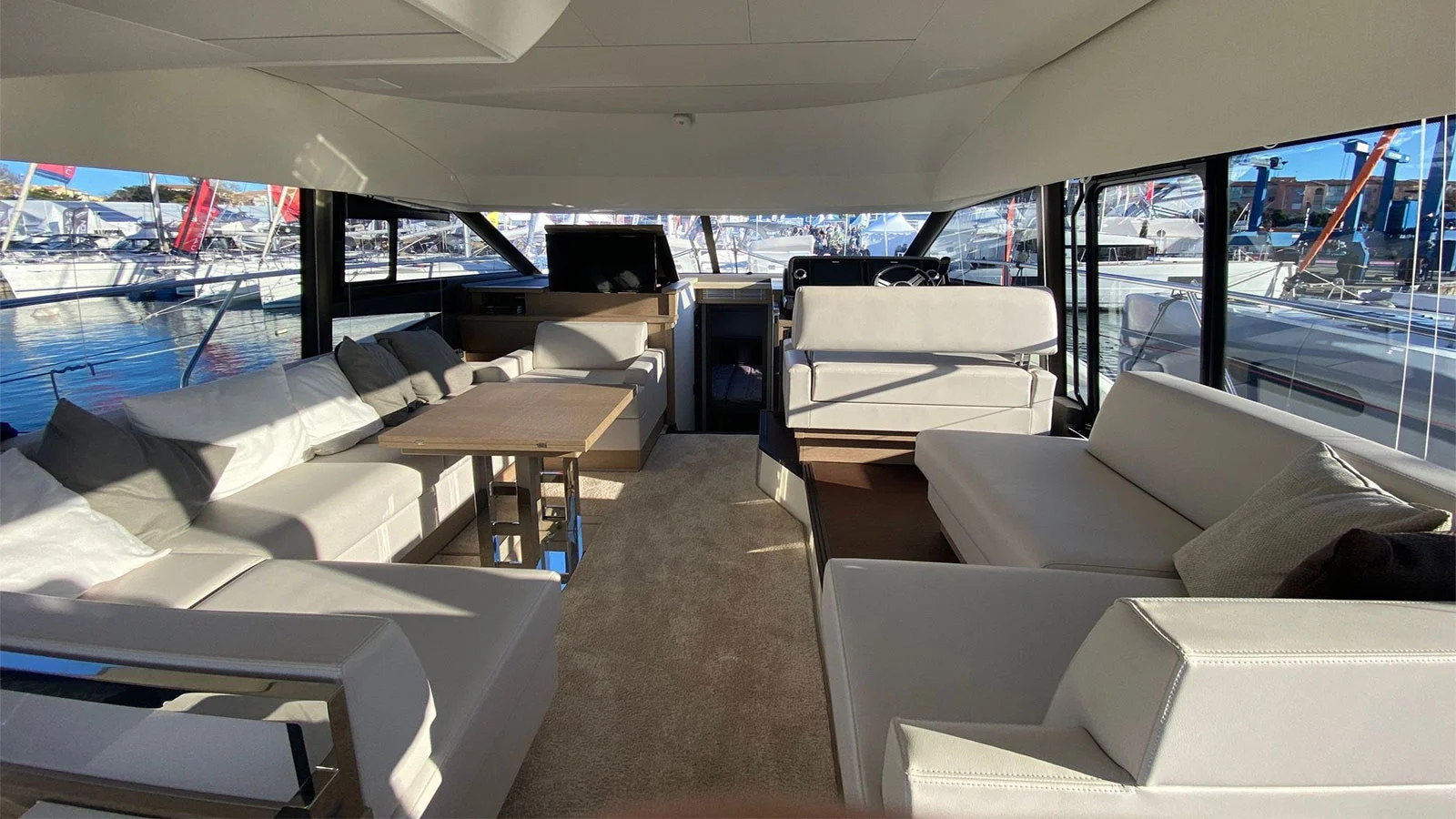 2019 Prestige 520