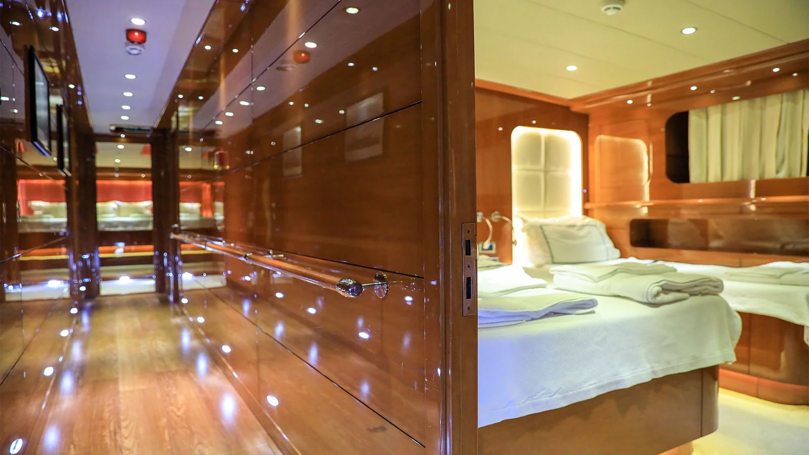 2013 Custom Motor Sailor 121