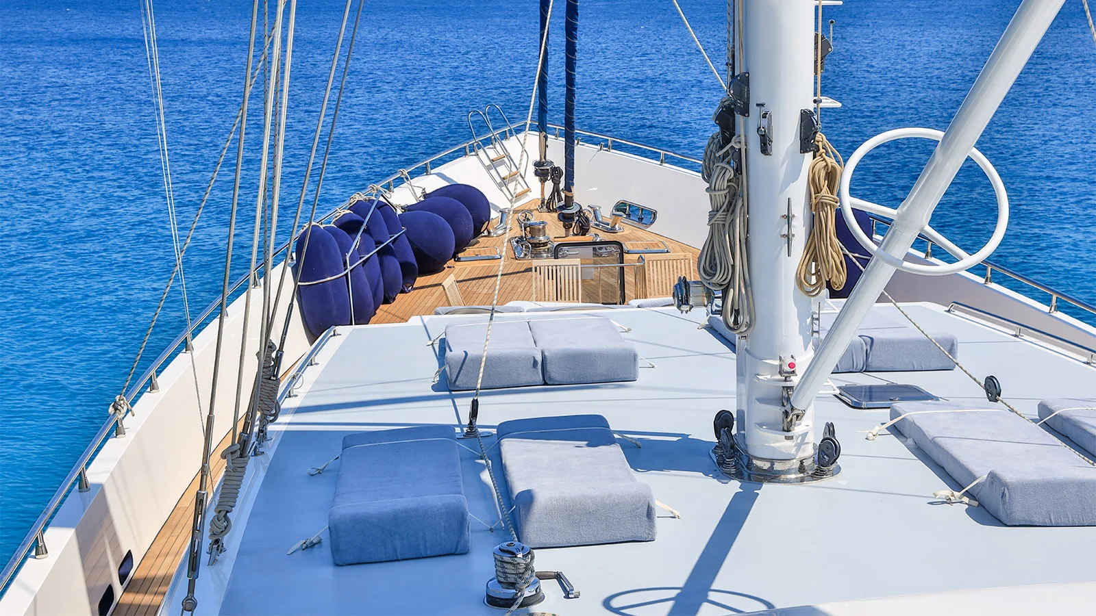 2013 Custom Motor Sailor 121