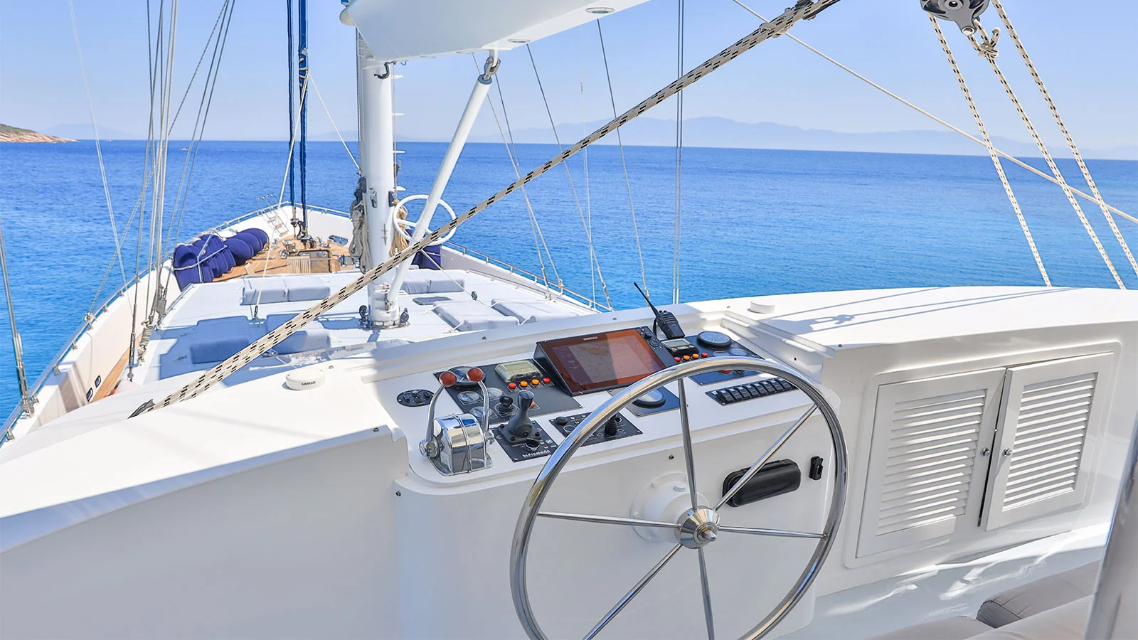 2013 Custom Motor Sailor 121