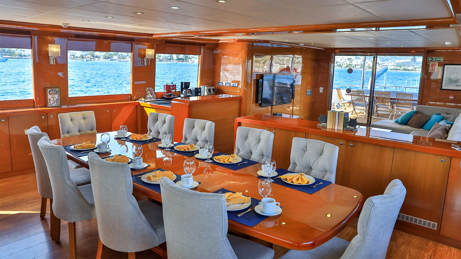 2013 Custom Motor Sailor 121