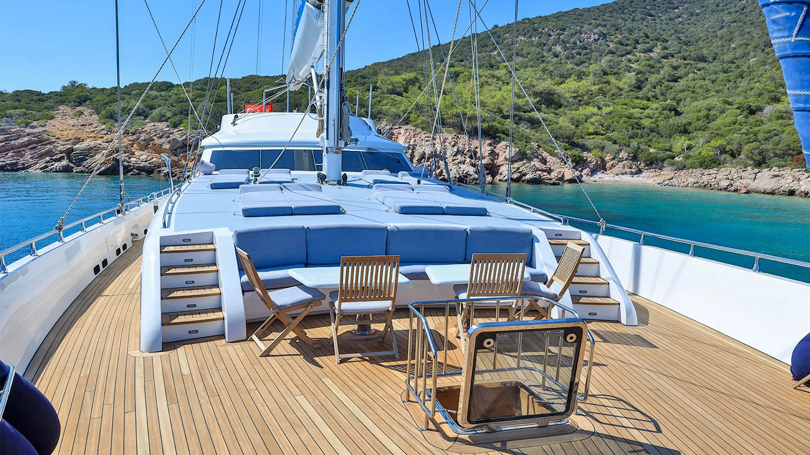 2013 Custom Motor Sailor 121