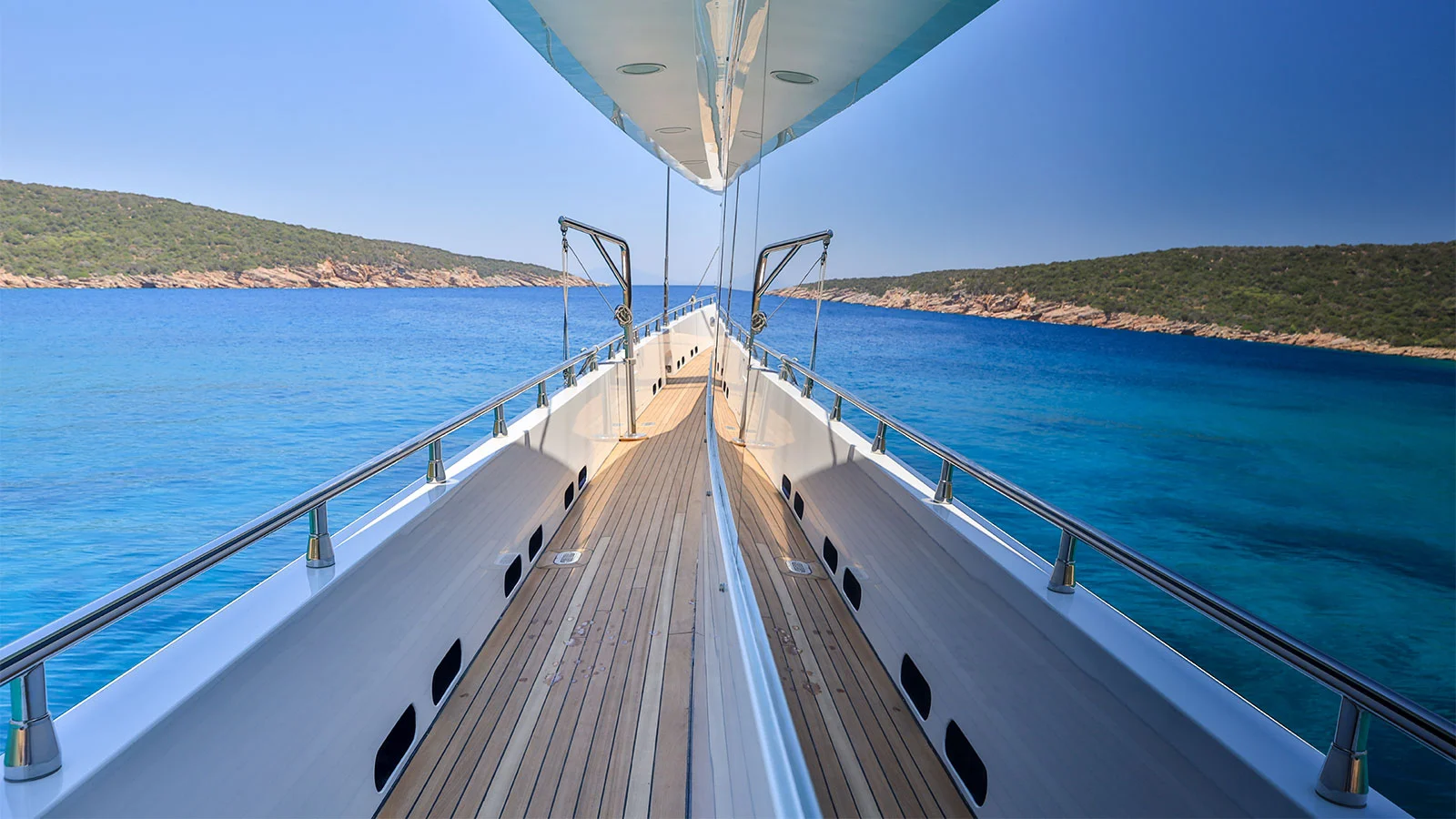 2013 Custom Motor Sailor 121