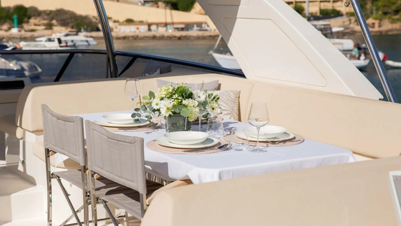 2016 Absolute Navetta 58