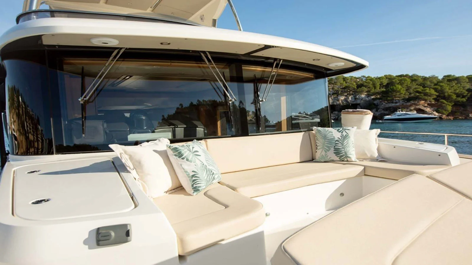 2016 Absolute Navetta 58
