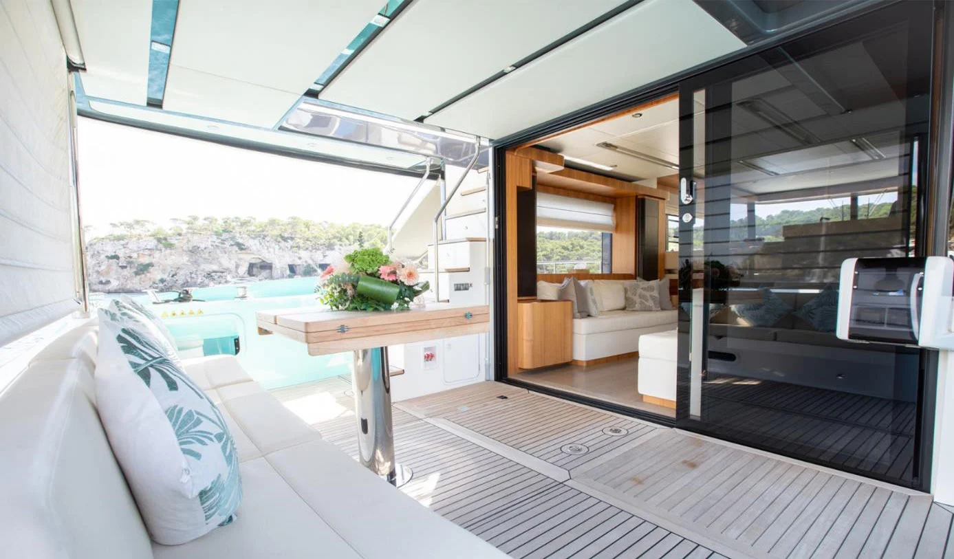 2016 Absolute Navetta 58